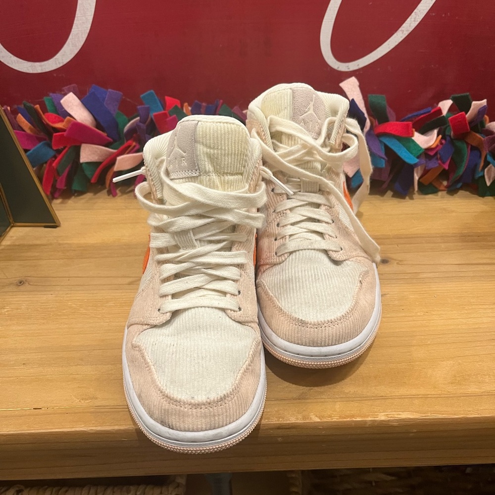 Nike Air Jordan 1 Mid SE Corduroy Shoes - women’s size 7